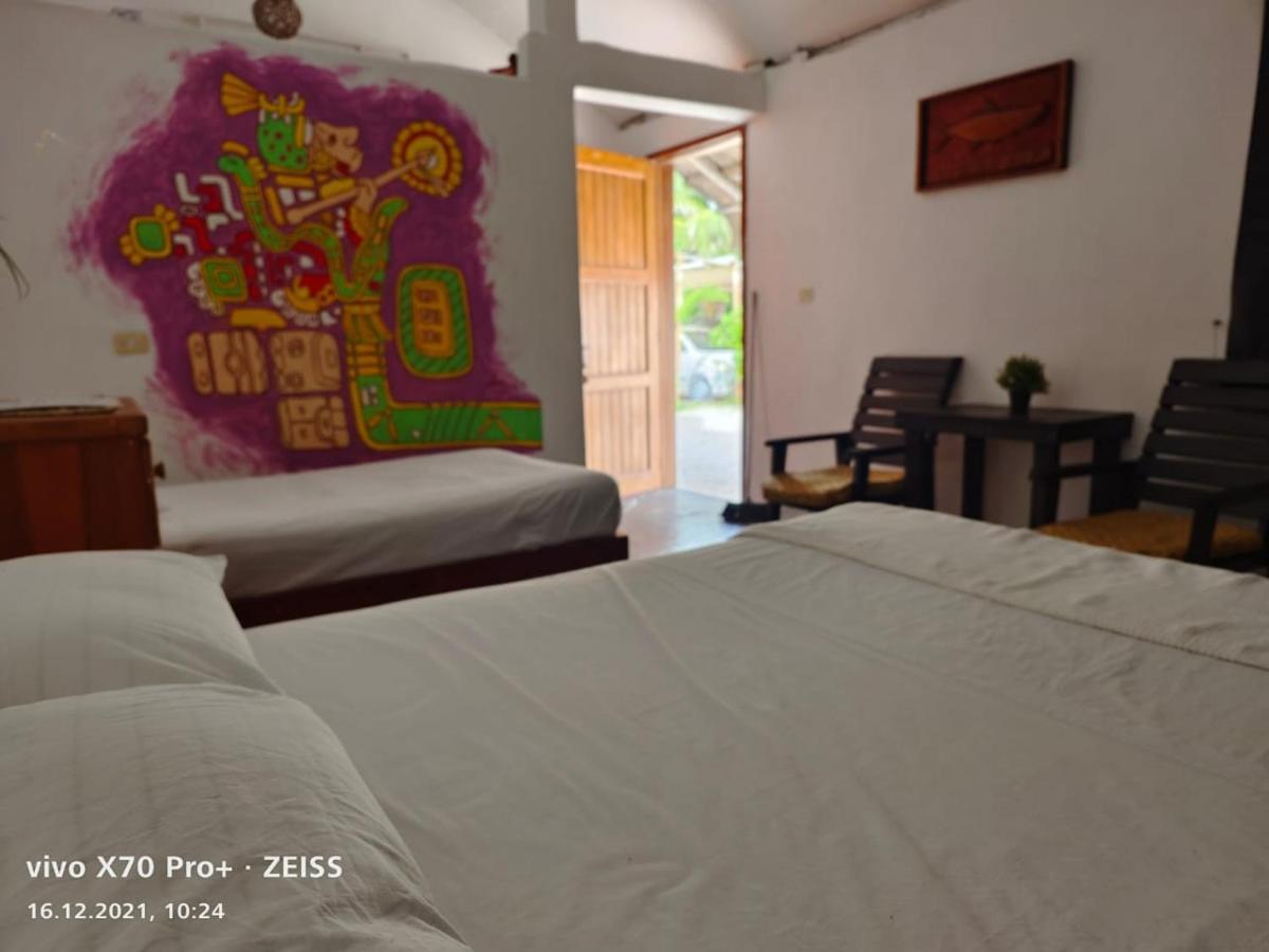 Lunazul Eco-Cabana Frente Al Mar Махахуал Екстериор снимка