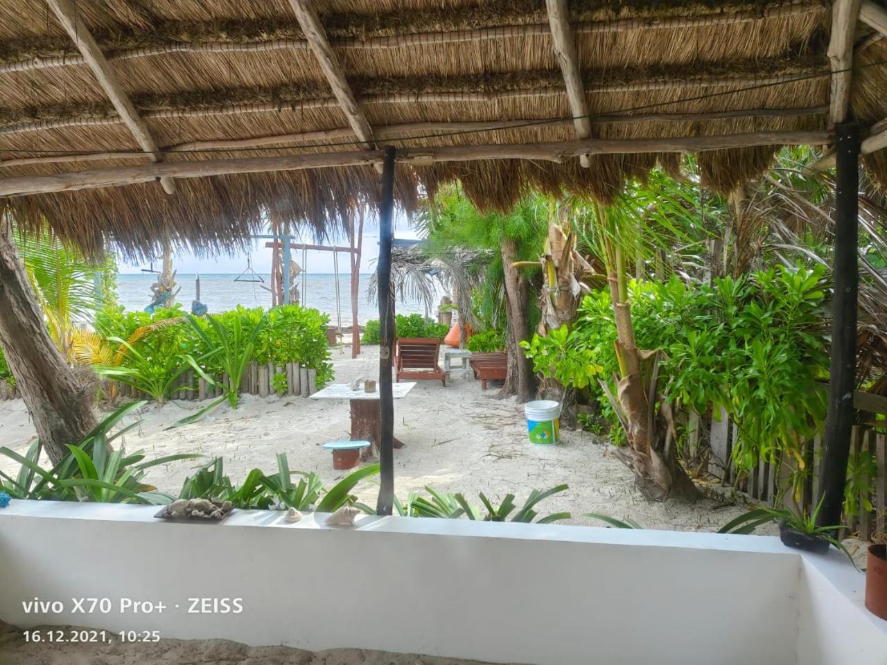 Lunazul Eco-Cabana Frente Al Mar Махахуал Екстериор снимка