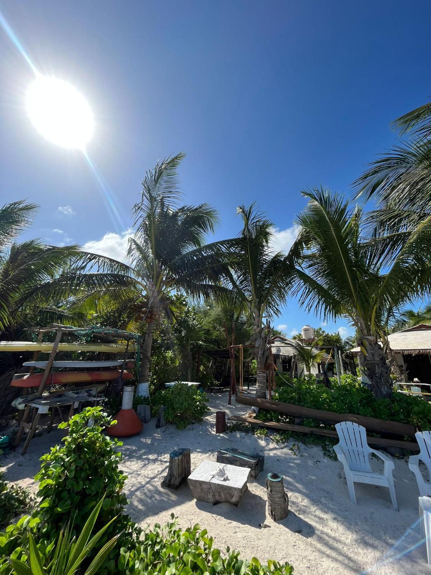 Lunazul Eco-Cabana Frente Al Mar Махахуал Екстериор снимка