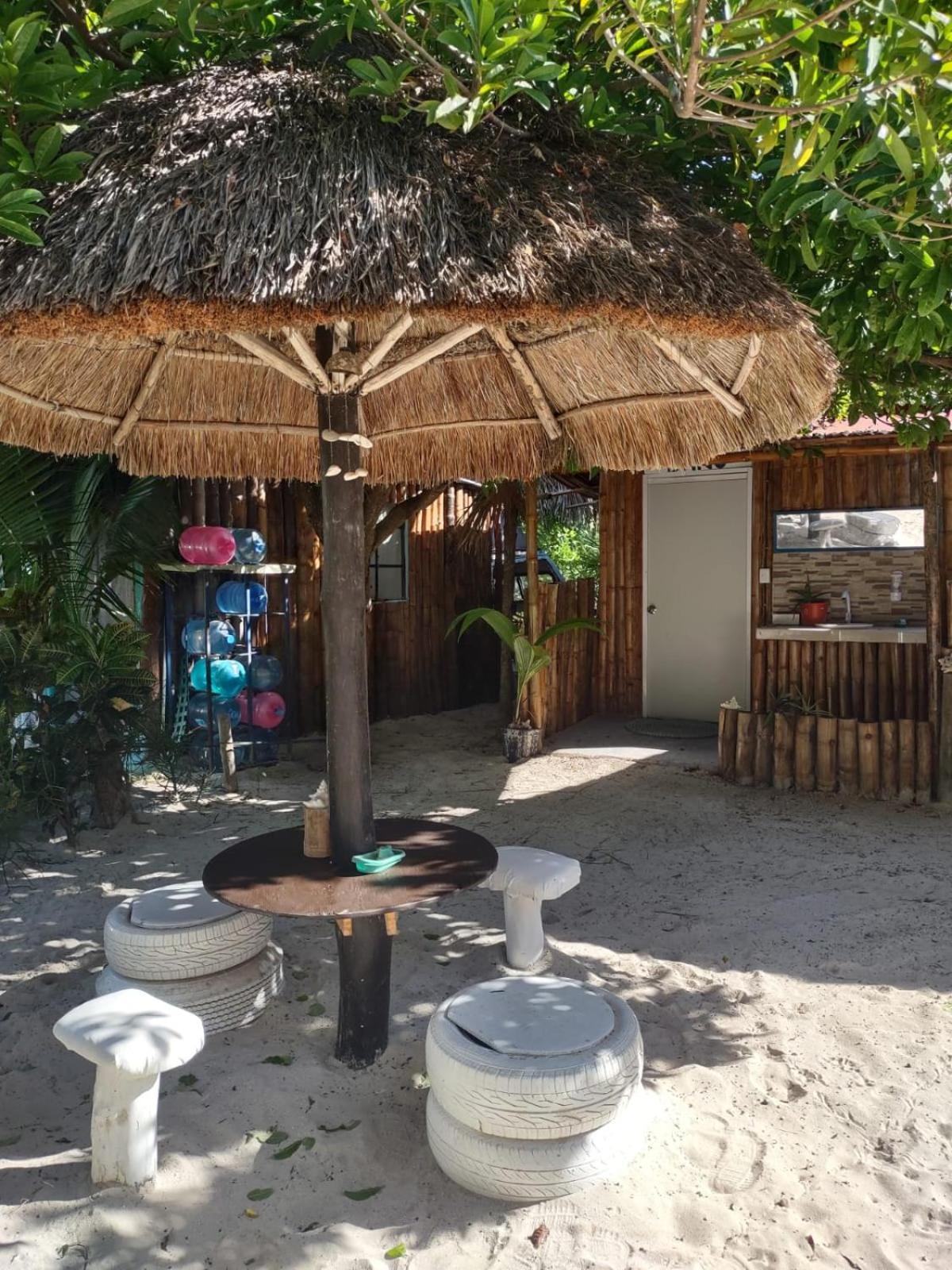 Lunazul Eco-Cabana Frente Al Mar Махахуал Екстериор снимка