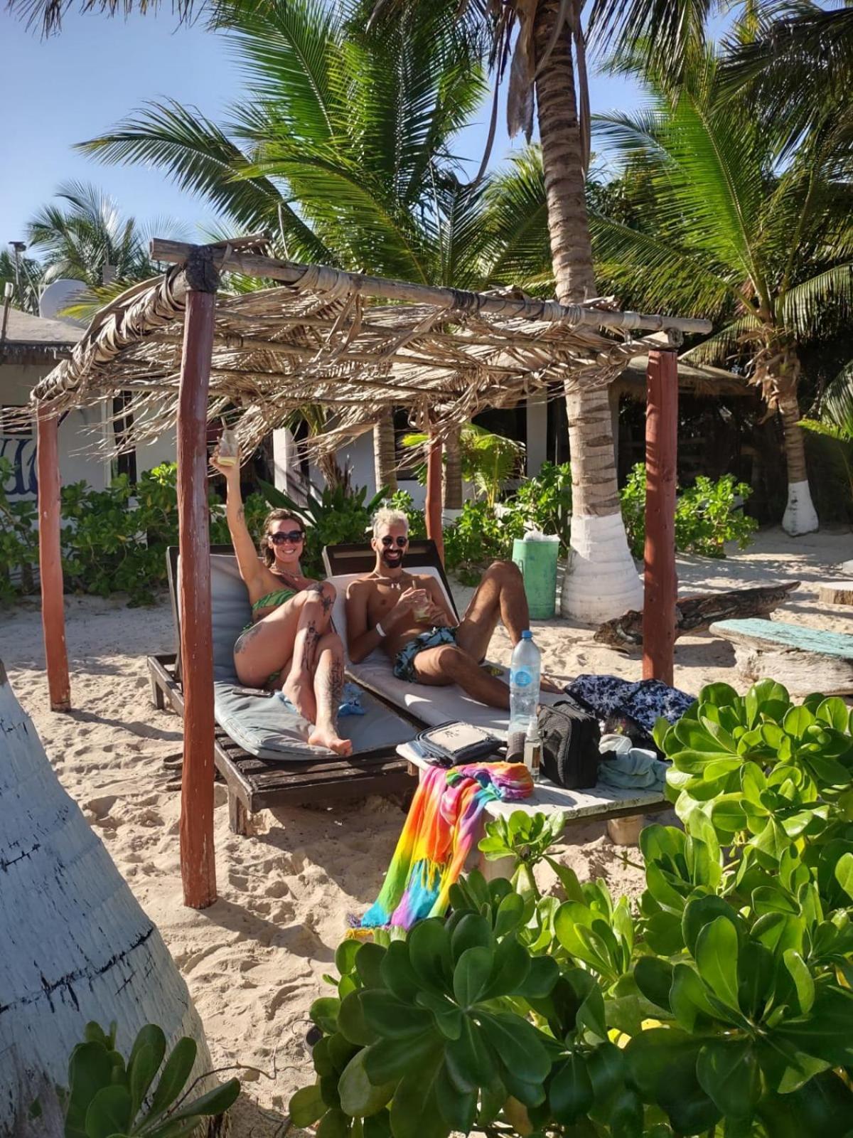 Lunazul Eco-Cabana Frente Al Mar Махахуал Екстериор снимка
